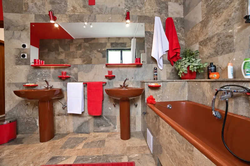 Bath and double-basin vanity